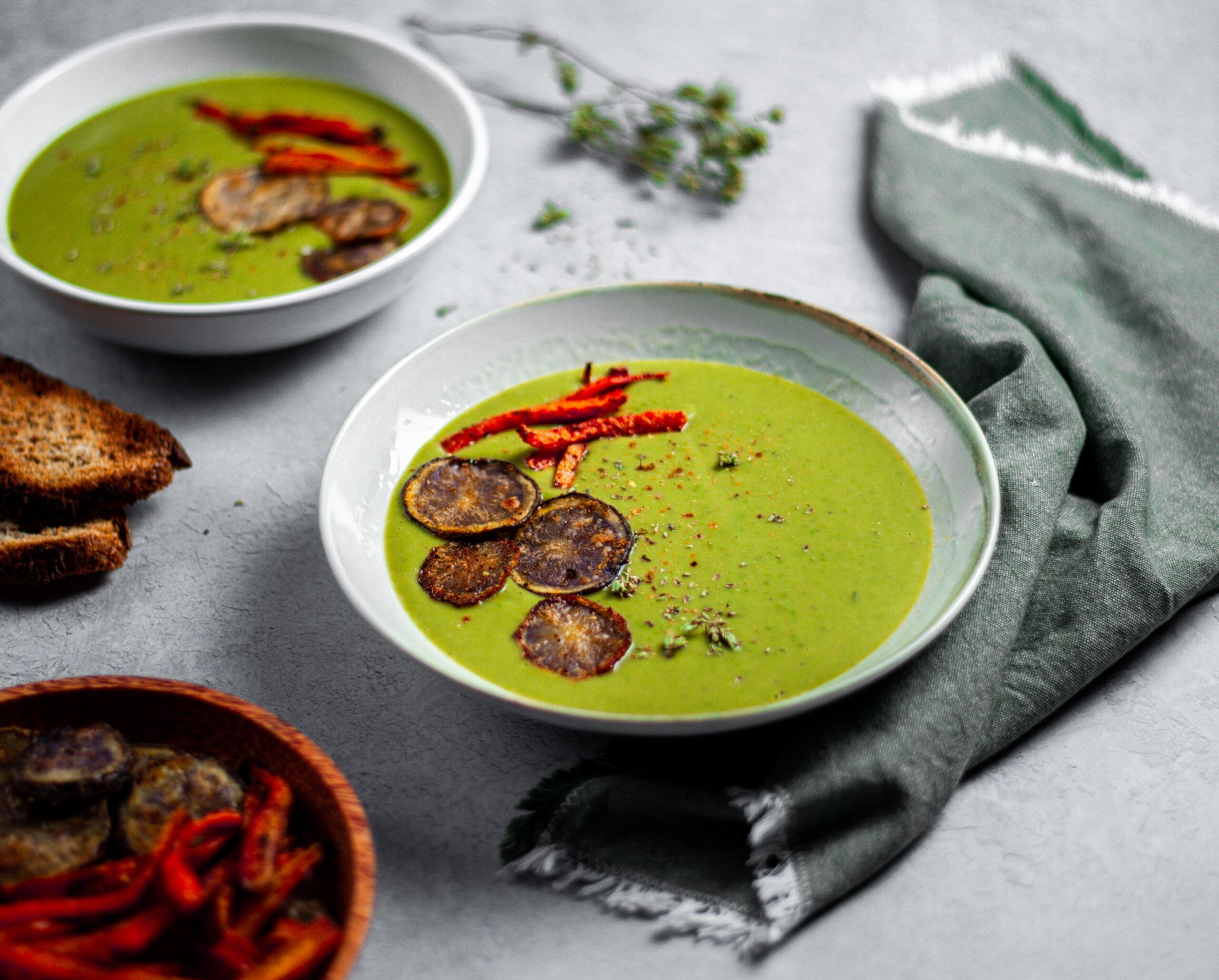 🥣 Easy Green Pea Vegan Soup【Recipe】 - Earthy Maite