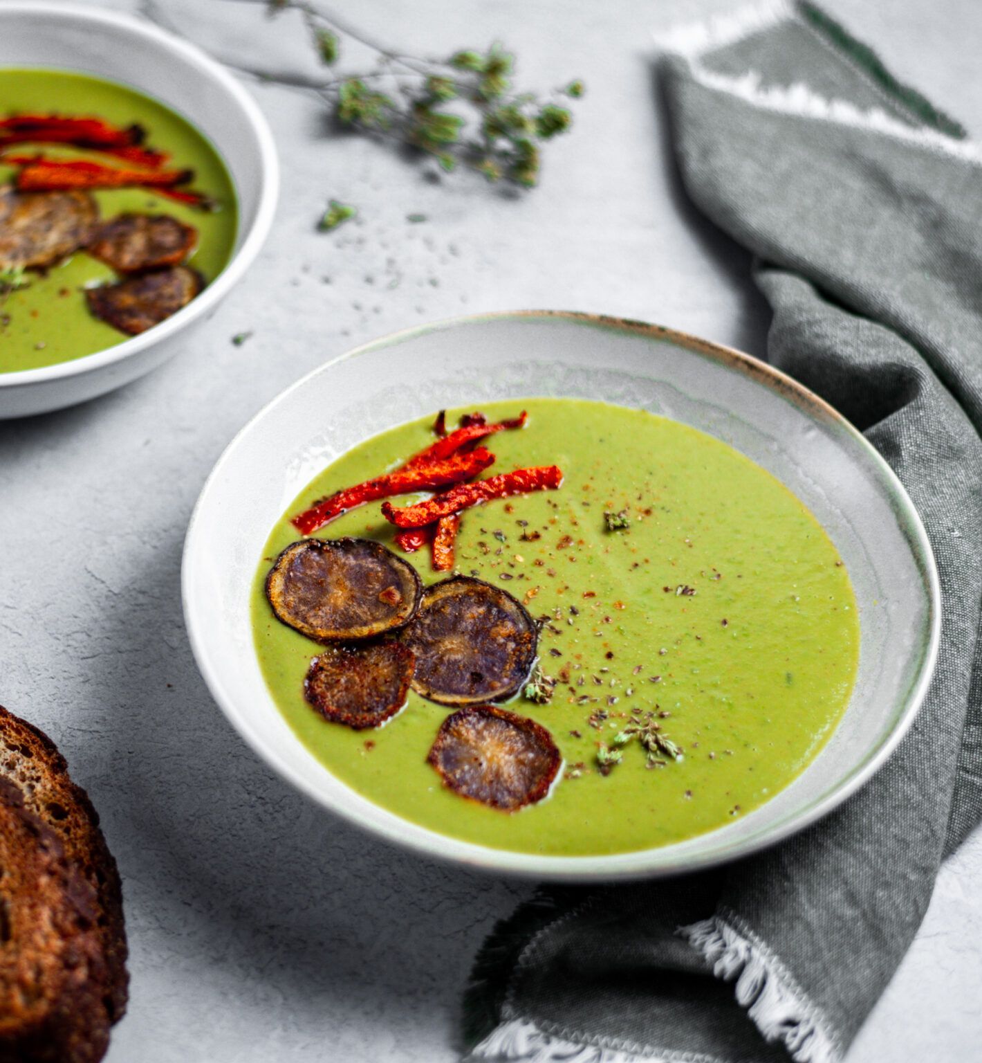 🥣 Easy Green Pea Vegan Soup【Recipe】 - Earthy Maite